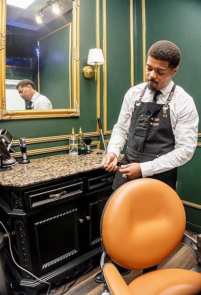 Dunwoody Barber Salon