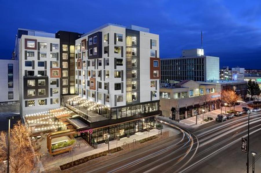 MOXY Denver Cherry Creek, Denver